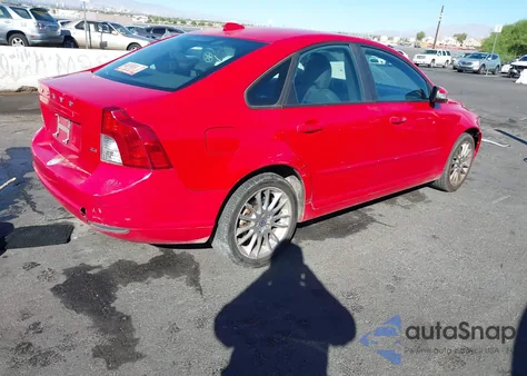 2010 Volvo S40 2.4I из США, поврежденный, VIN YV1390MS7A2500641